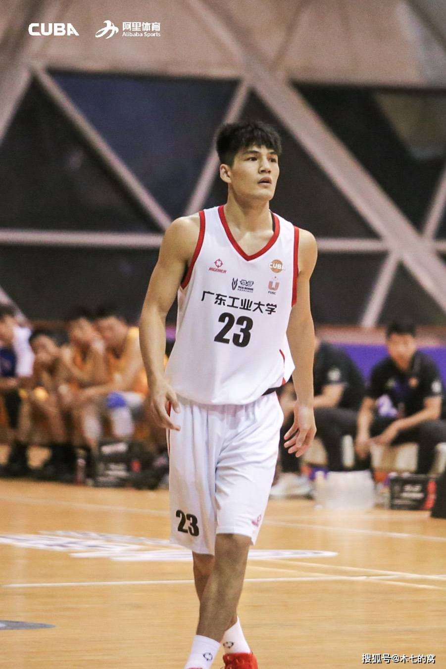 爱游戏官网-今夜体能课后；广东宏远刷新队史纪录备战意大利杯；态度坚定；赛程密集仍需轮换的简单介绍-爱游戏官网